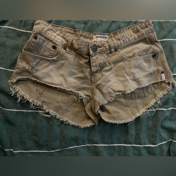 One Teaspoon x Bonitas Low Waist Button Fly Shorts in Green 🌵27 - Picture 1 of 9